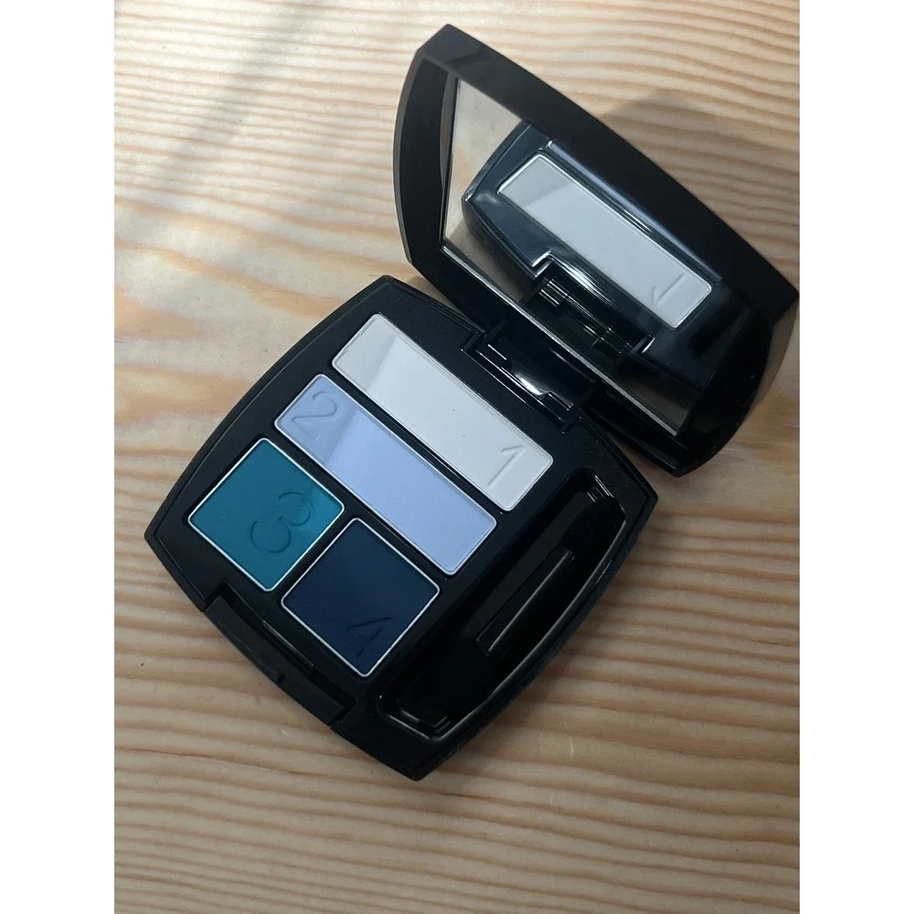 Avon True Color Matte Eyeshadow Quad Tranquility F1876 Blue White Palette New